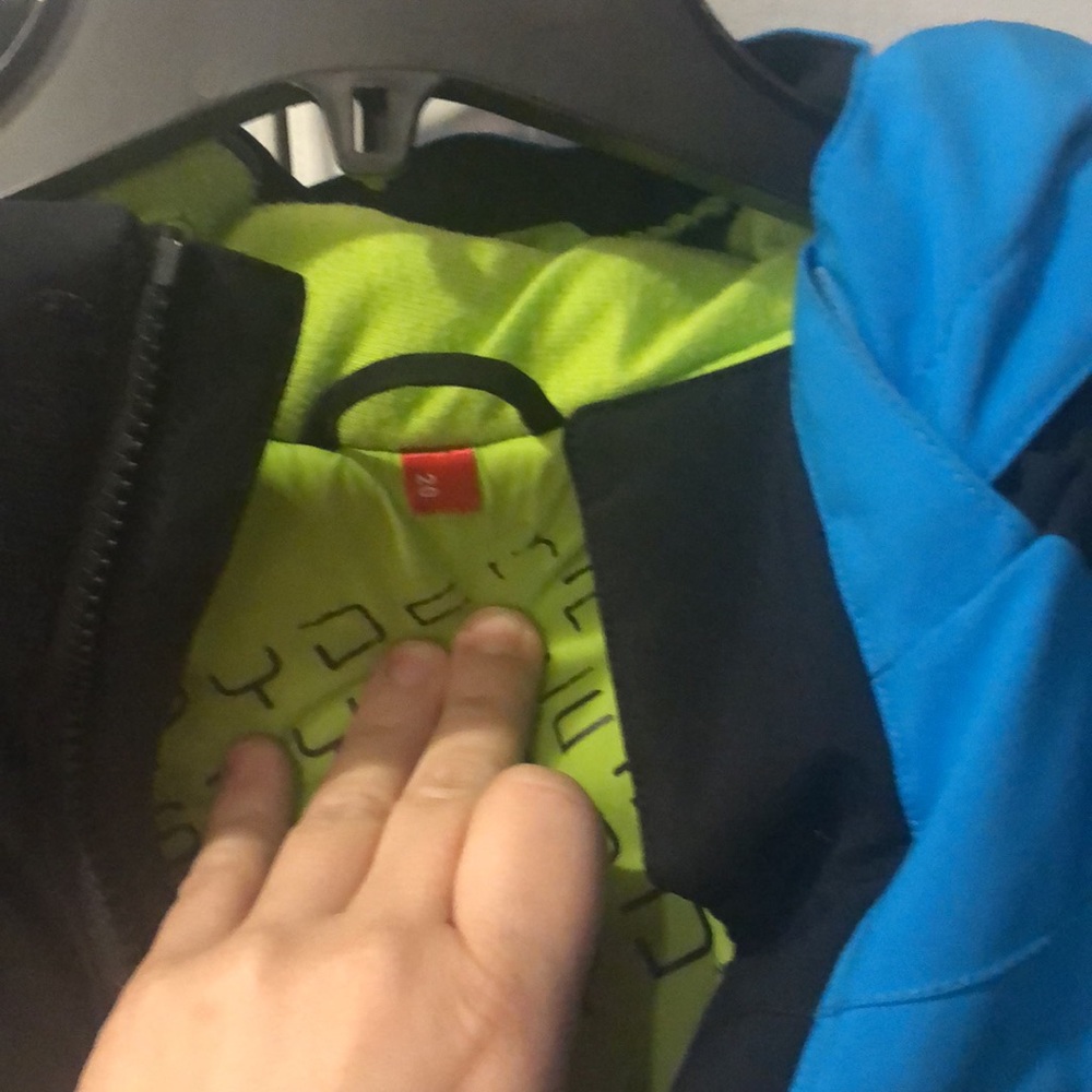Ski jacket - Picture 2 of 4